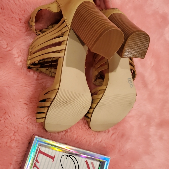 Madden Girl tan heels - Picture 14 of 16
